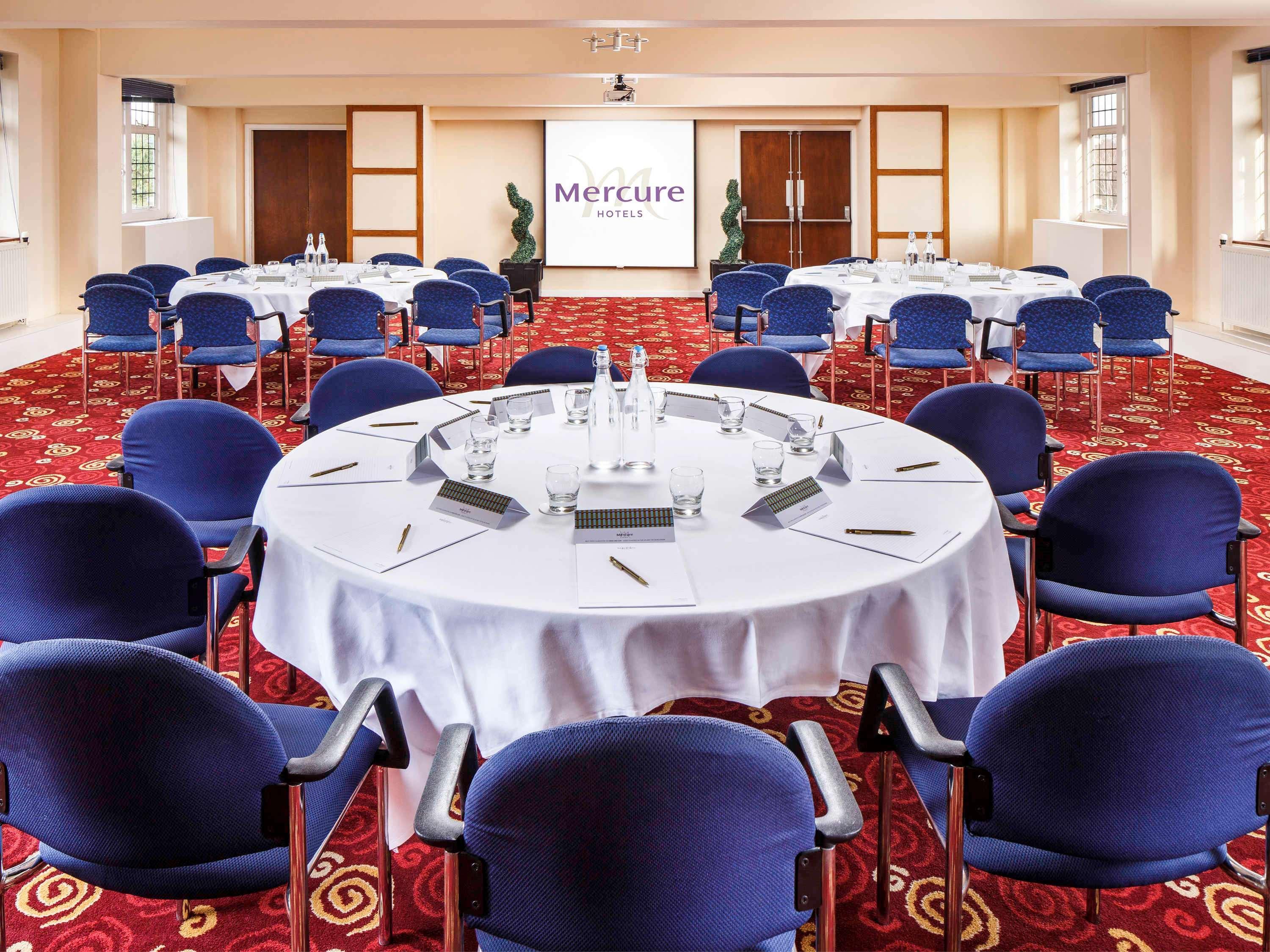 Mercure Leeds Parkway Hotel