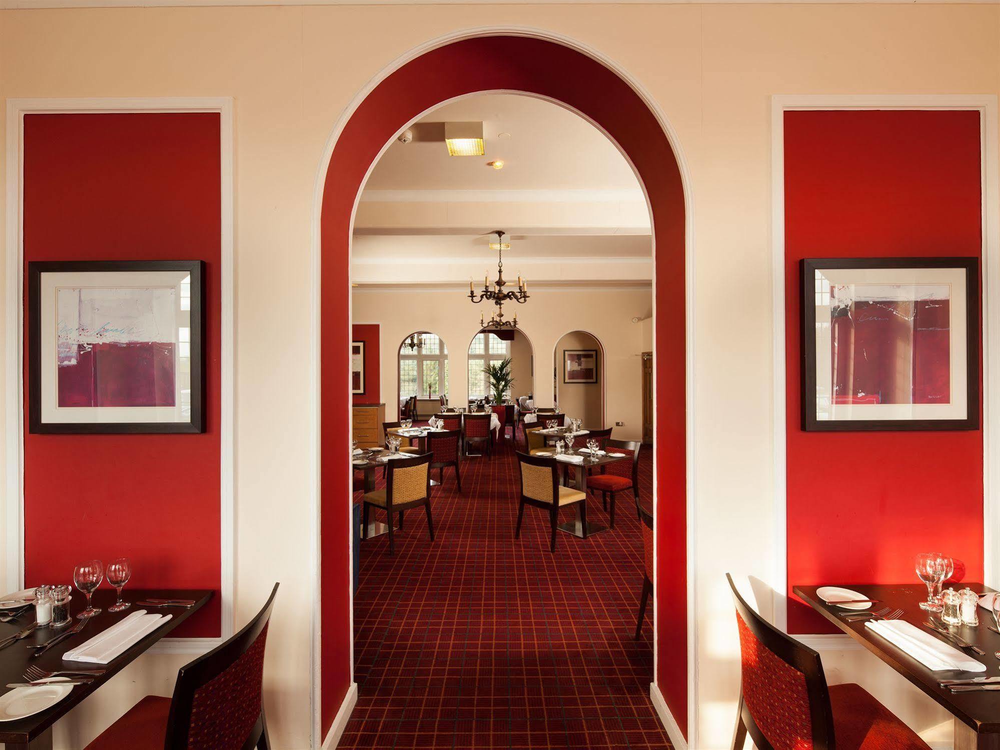Mercure Leeds Parkway Hotel