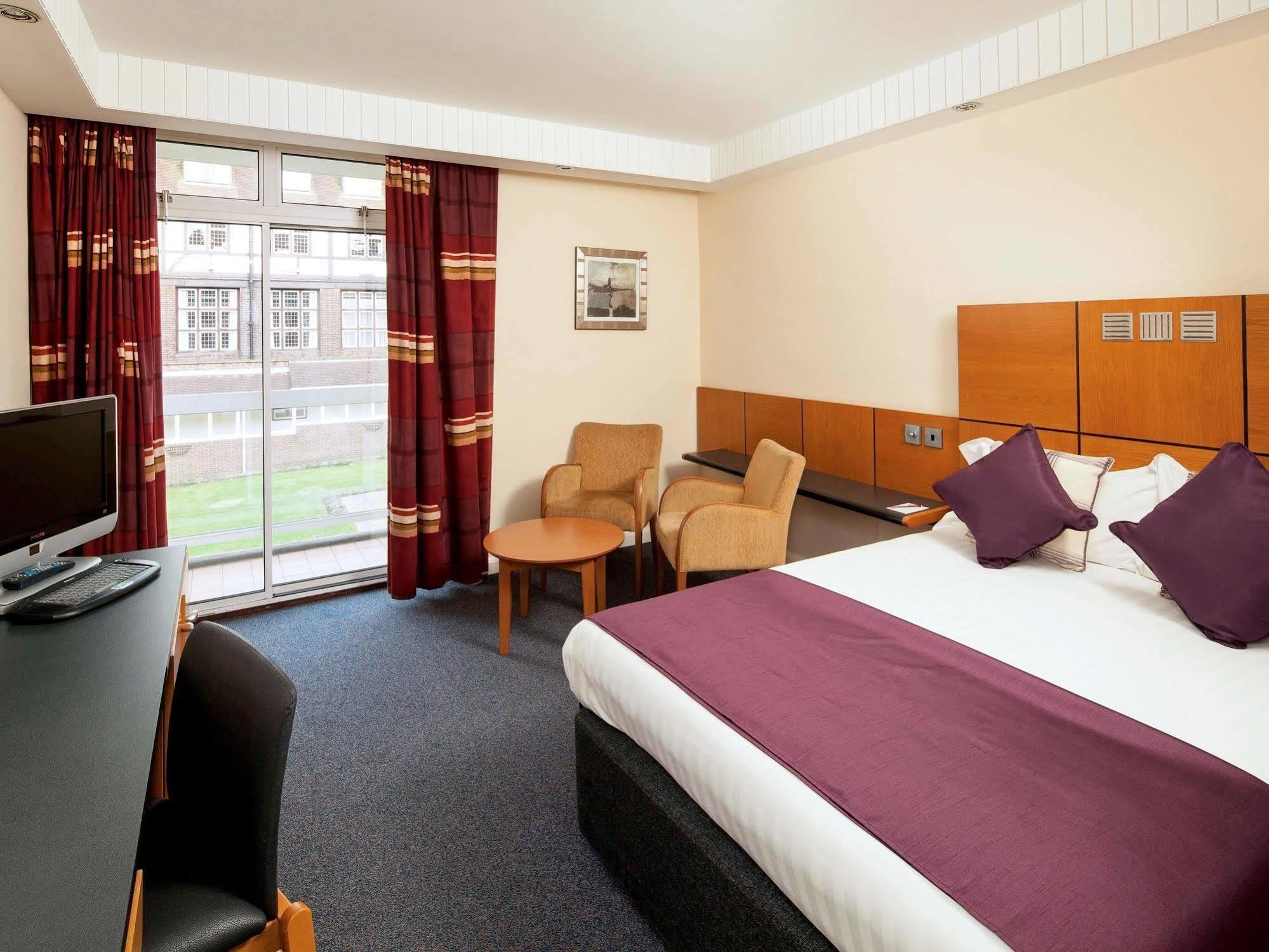 Hotel Mercure Leeds Parkway